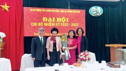 Đại hội chi bộ trường THCS Hoàng Hoa Thám nhiệm kỳ 2020-2022