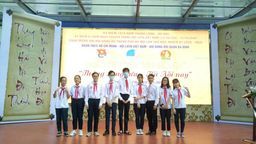 Học sinh trường THCS Hoàng Hoa Thám sôi nổi các hoạt động chào mừng 1010 năm Thăng Long Hà Nội, 60 năm thành lập Quận Ba Đình.