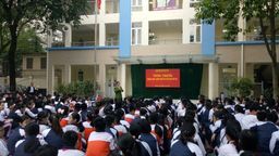 Tuyên truyền phòng cháy chữa cháy và cứu nạn, cứu hộ  tại trường THCS Hoàng Hoa Thám