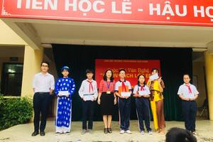 "Cuốn sách lớp em"