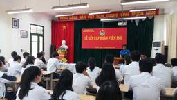 Lễ kết nạp Đoàn viên mới năm học 2018-2019 tại trường THCS Hoàng Hoa Thám
