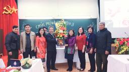 Đầm ấm trong lễ kỷ niệm ngày Phụ nữ Việt Nam 8-3