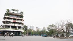 Chủ tịch Hà Nội khuyến cáo người dân hạn chế đi lại