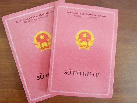 Chủ tịch Hà Nội: Không được yêu cầu người dân xuất trình sổ hộ khẩu giấy khi làm thủ tục