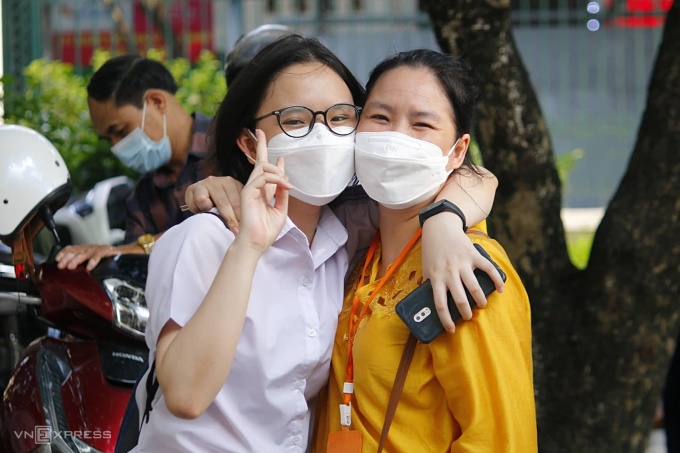 Lịch thi lớp 10 chuyên tại Hà Nội