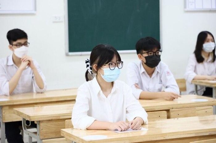 Tuyển sinh lớp 10 ở Hà Nội: Gần 45% học sinh không có cơ hội học trường công