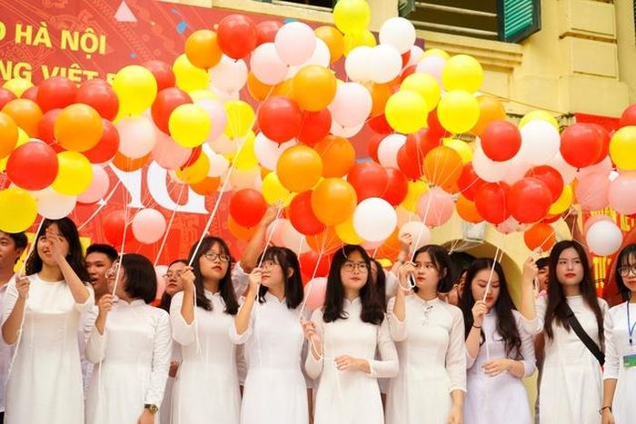Danh sách khu vực tuyển sinh và các trường hợp được tuyển thẳng vào lớp 10 của Hà Nội