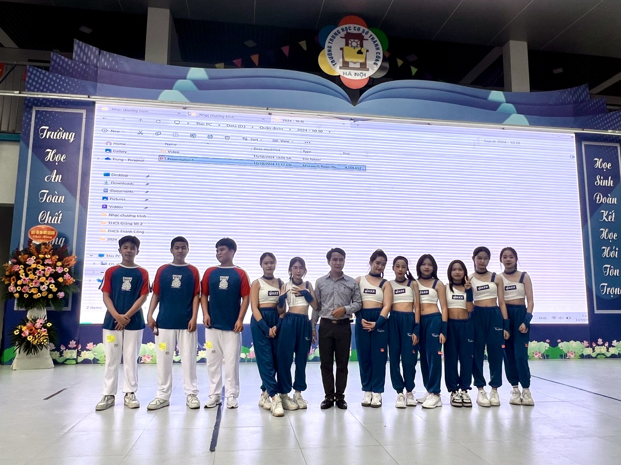 Liên đội trường THCS Hoàng Hoa Thám tham gia ngày hội “Tôi yêu Hà Nội”