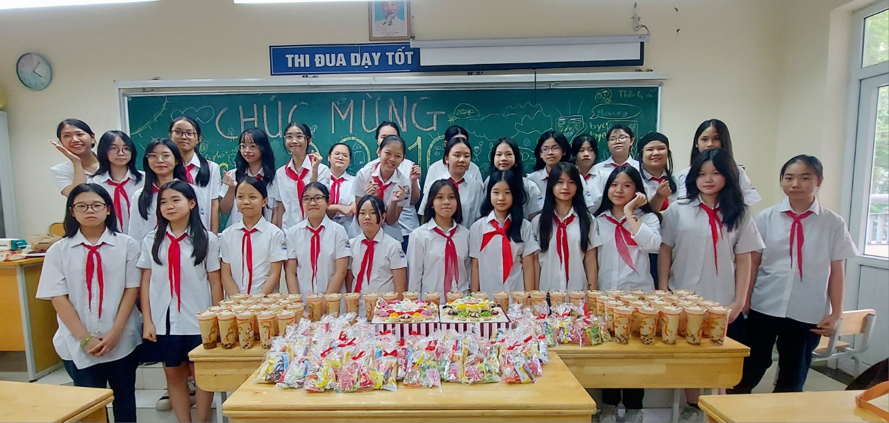 20/10 tràn đầy niềm vui và yêu thương của lớp 7A1