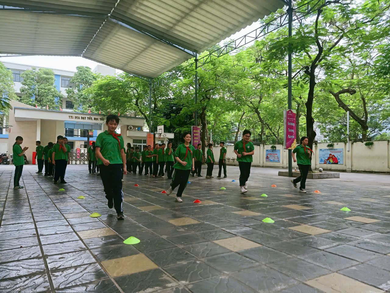Tháng 10 yêu thương của lớp 7A4 chúng em.