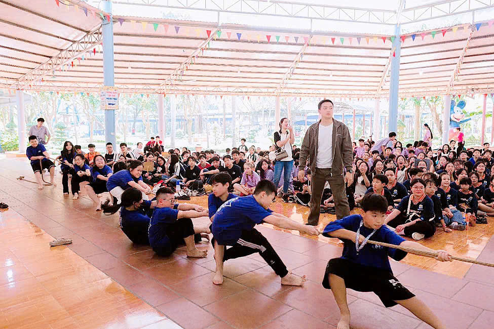 Chung kết cuộc thi kéo co – sự thăng hoa tinh thần đoàn kết và sức mạnh tập thể của học sinh trường THCS Hoàng Hoa Thám
