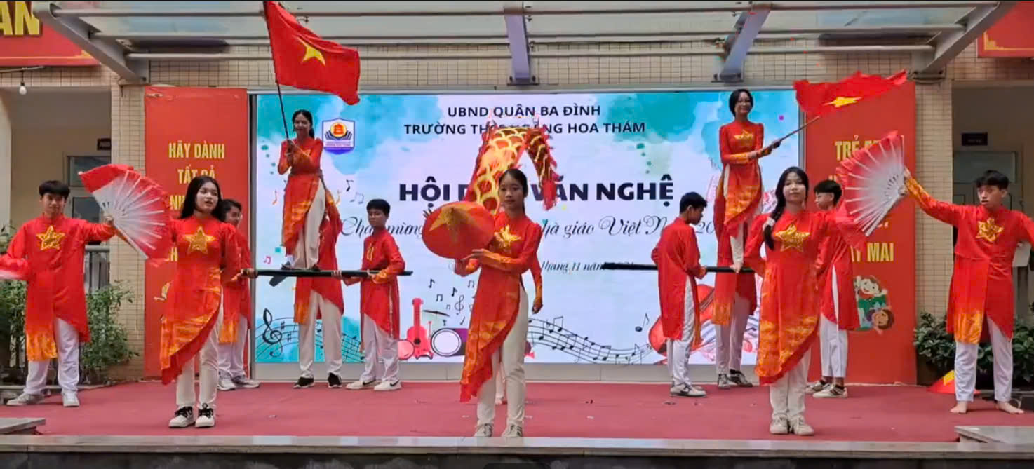 Tiết mục văn nghệ chào mừng 20.11.2024 của tập thể lớp 9A5