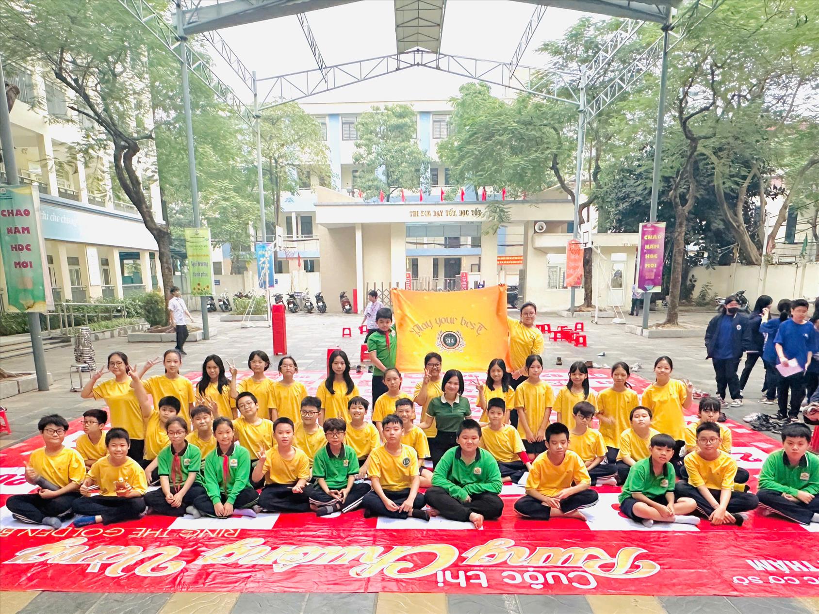 Sắc màu 6A4 trong cuộc thi “ Rung chuông vàng” Toán 6