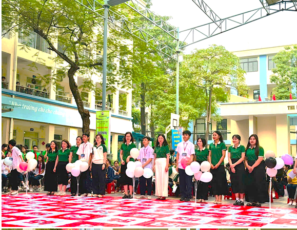 Trải nghiệm một ngày làm STAFF đáng nhớ của em