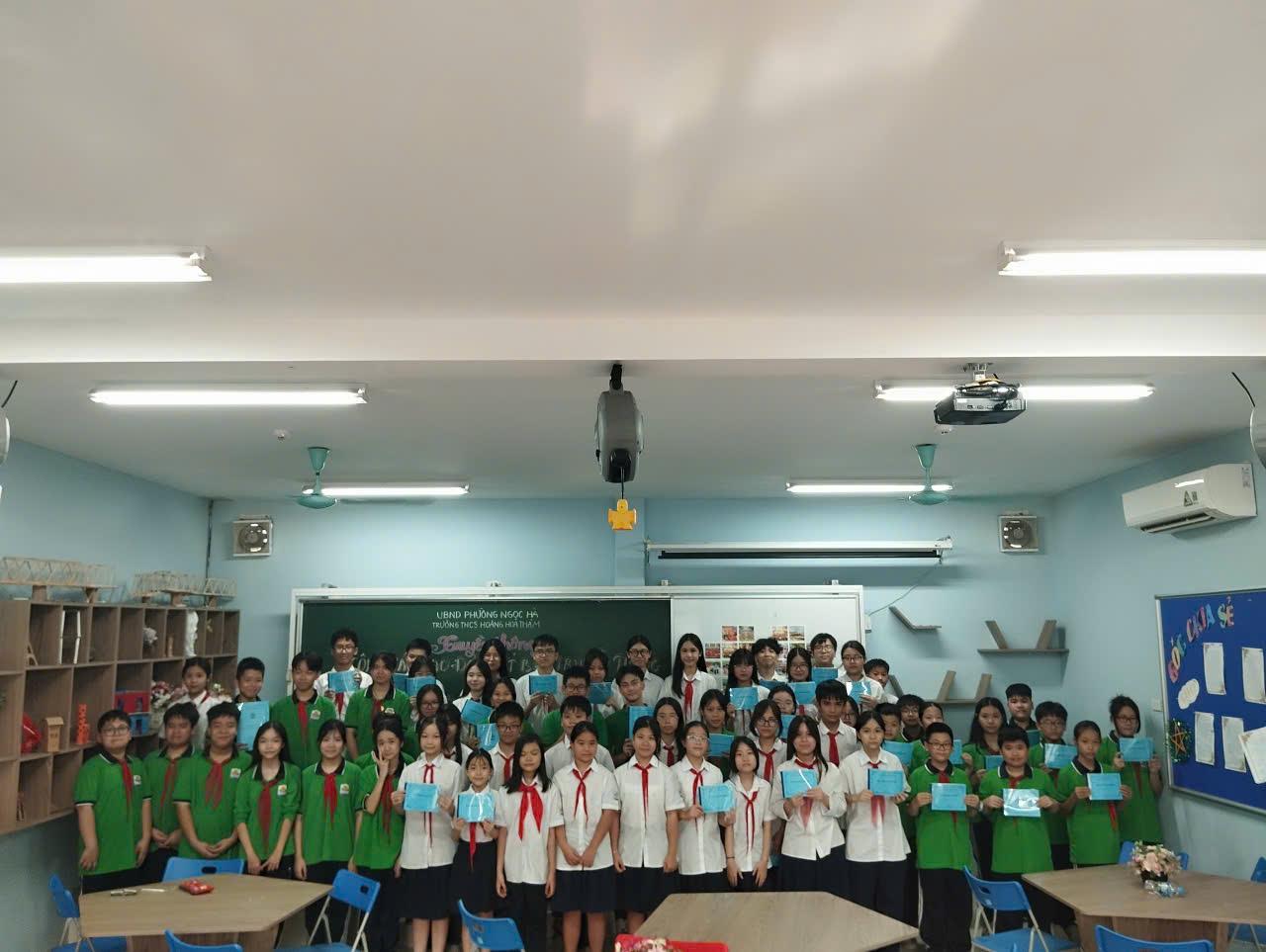Tinh thần sẵn sàng của đội sao đỏ góp phần duy trì nề nếp học sinh xây dựng ngôi trường học tập hạnh phúc trưởng thành