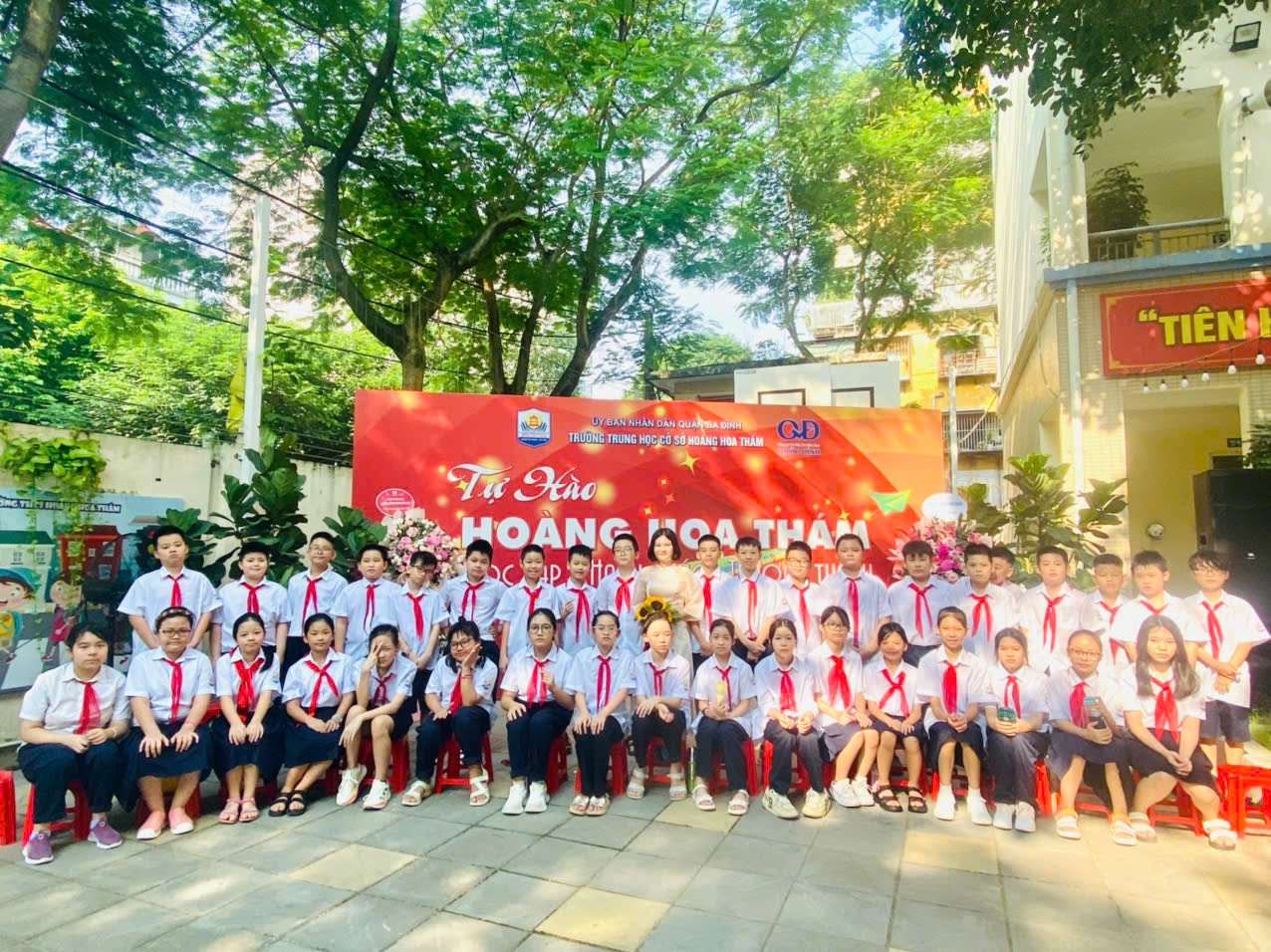 Lễ sơ kết học kì 1 của tập thể lớp 6A4