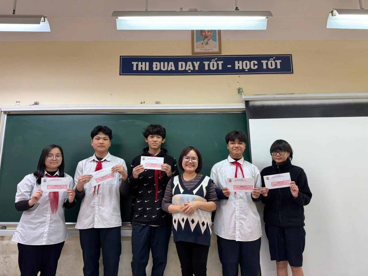 Những gương mặt tiêu biểu của lớp 9A4 chúng em.