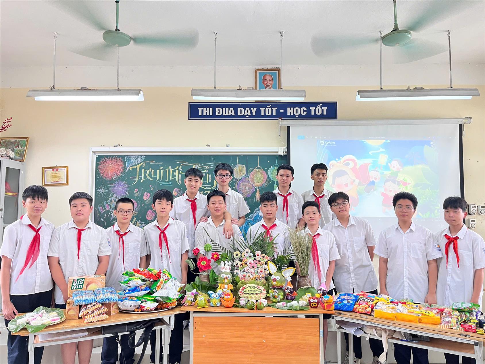 Trung thu cuối cùng của 9A2 tại ngôi trường THCS Hoàng Hoa Thám – ngọt ngào và khó quên
