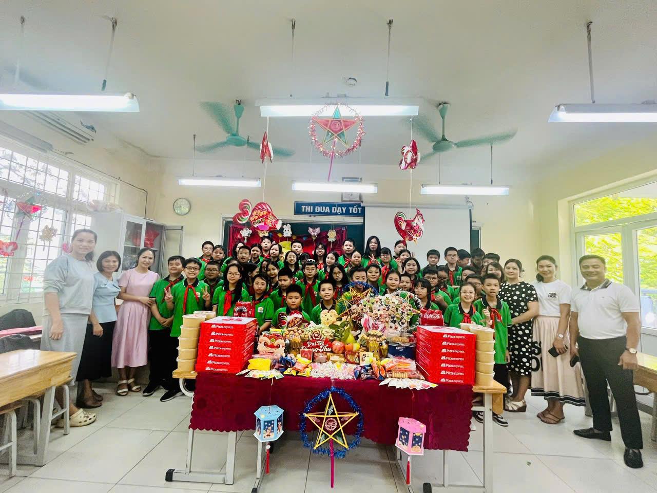 Trung thu ấm áp, ý nghĩa của tập thể lớp 6A1