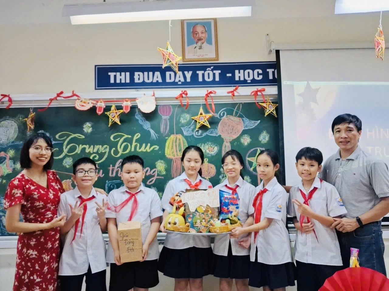 Trung thu yêu thương của tập thể lớp 6A3