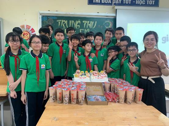 Vui hội trăng rằm của tập thể 7A2