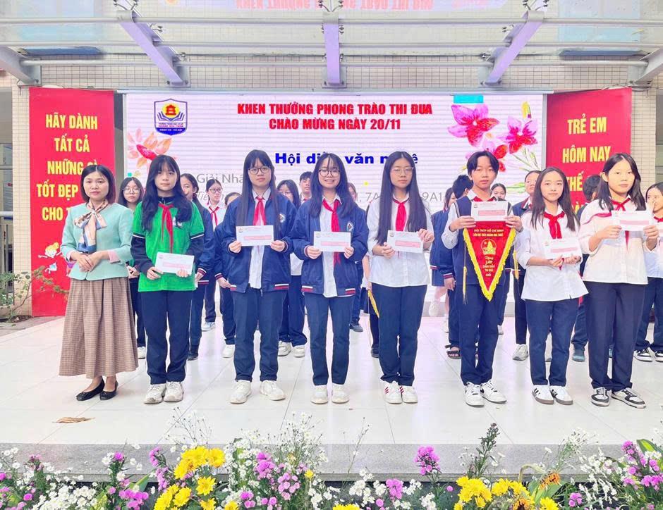 Dấu ấn tháng 11 – thành tích nổi bật của tập thể lớp 8A2.