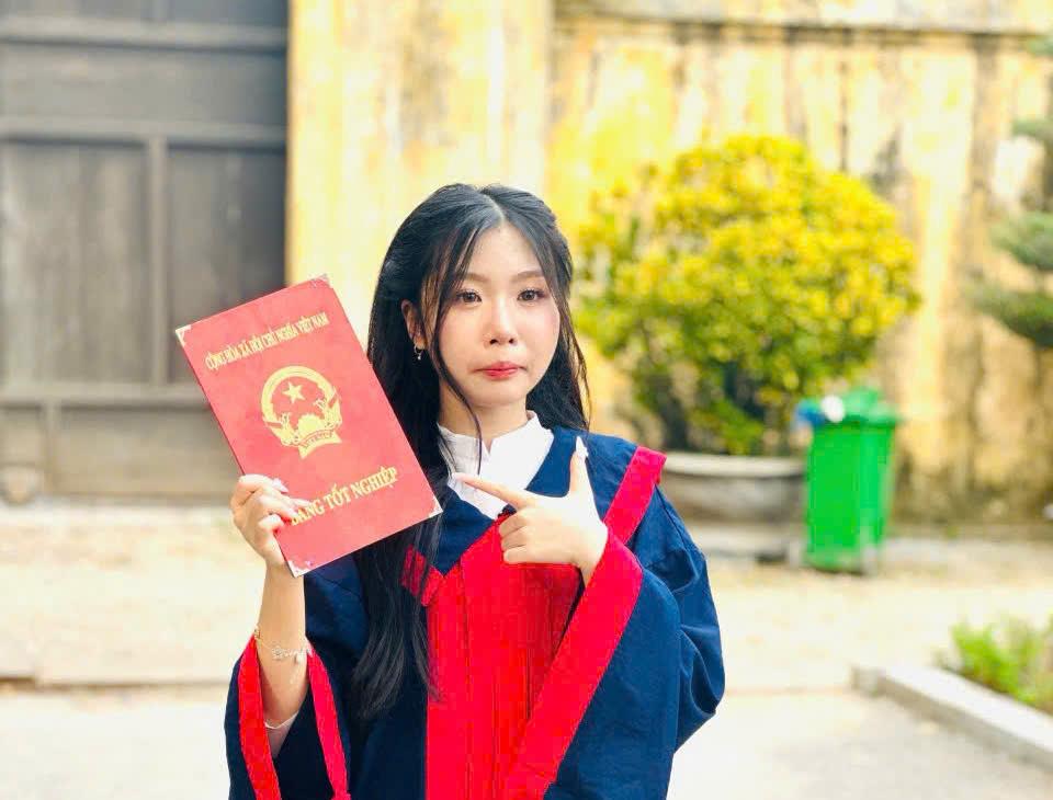 Bùi Ngọc Trâm Anh với tình yêu văn học.