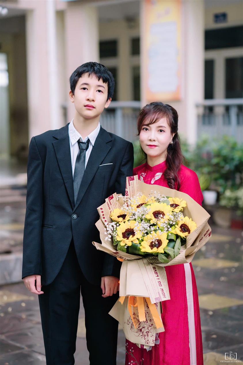 Bạn Phạm Gia Hưng  lớp 9A3 - Người viết nên câu chuyện đam mê Toán học.