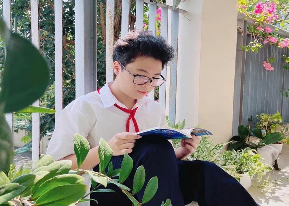 Lê Hoàng – Người bạn đáng quý của 9A2