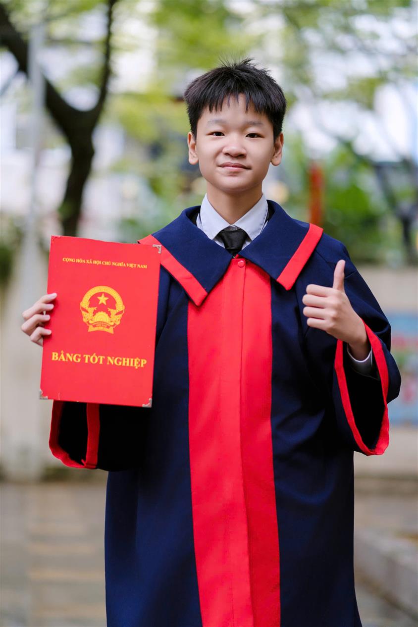 Hành trình nỗ lực của Nguyễn Thanh Tùng – Học sinh lớp 9A2