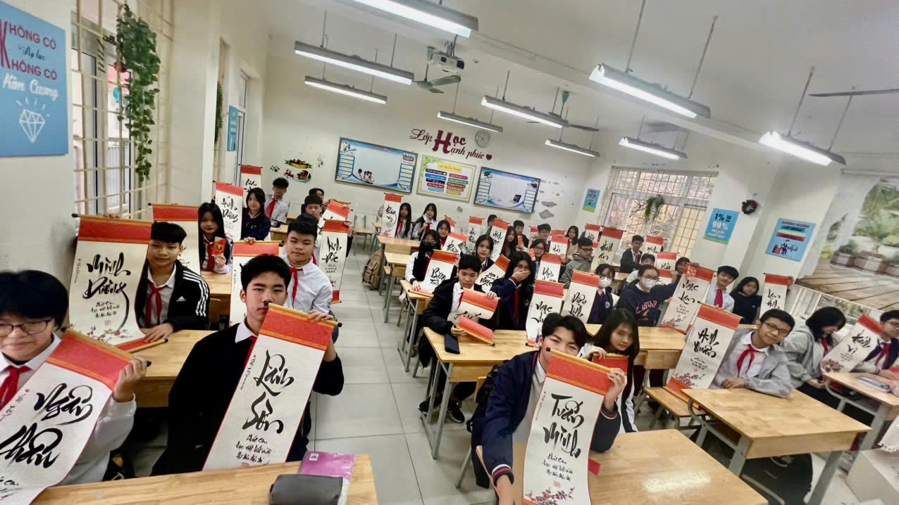 “Món quà năm mới” đặc biệt của cô giáo chủ nhiệm Lê Thị Thu Hương dành cho tập thể 9A1.