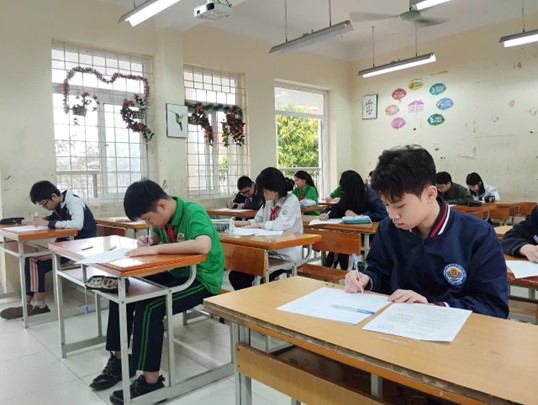 Trường THCS Hoàng Hoa Thám: Khảo sát chất lượng định kì tháng 3 cho học sinh khối 9