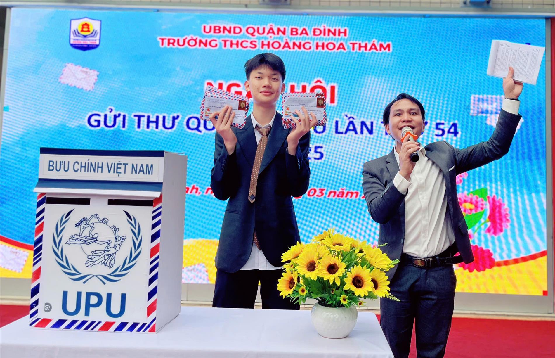 Trường THCS Hoàng Hoa Thám hưởng ứng Ngày hội gửi thư UPU quốc tế lần thứ 54 lan toả giá trị nhân văn sâu sắc.