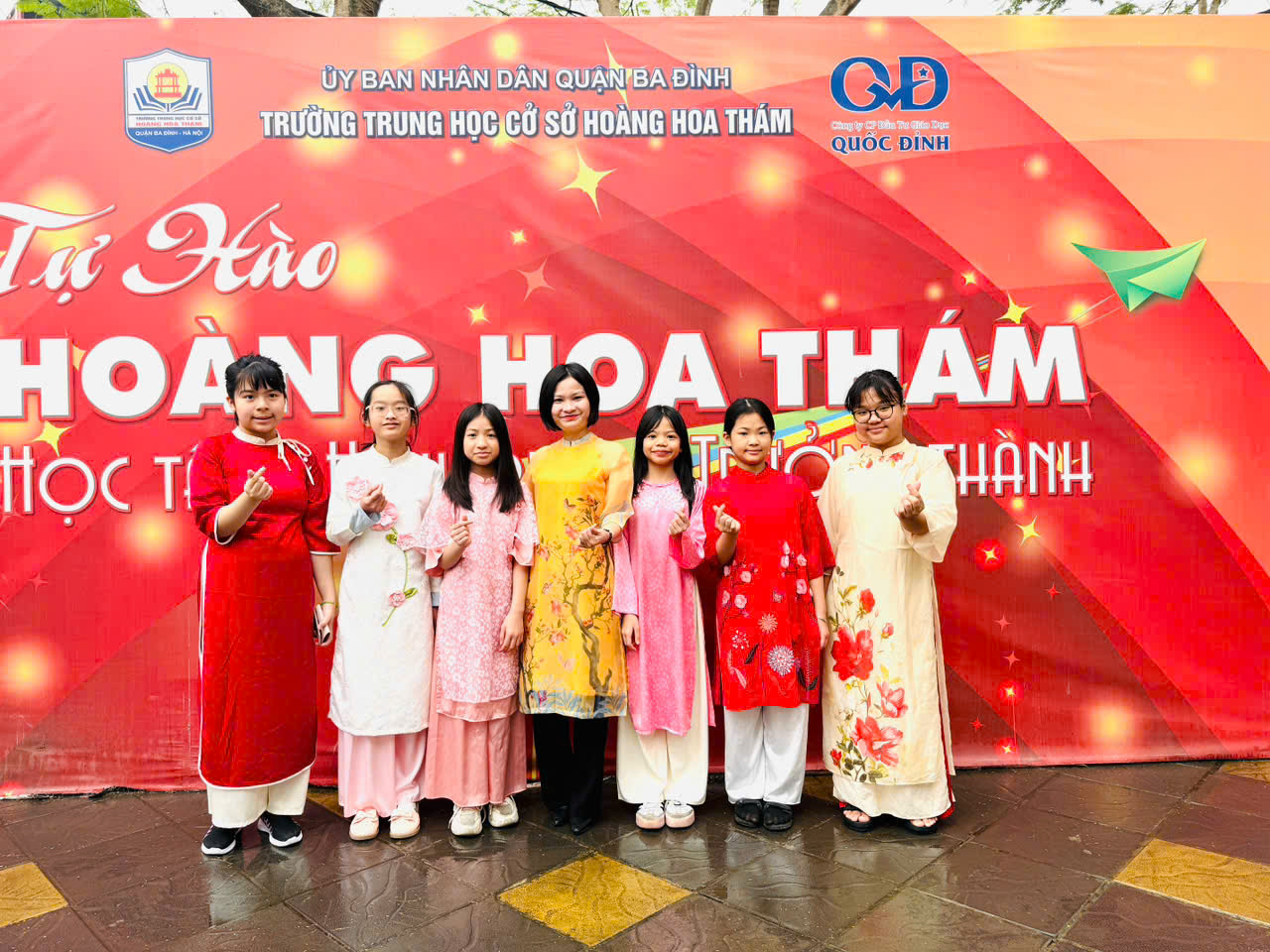 Lớp 6A4 hưởng ứng tuần lễ áo dài nhân dịp kỉ niệm ngày 8/3/2025