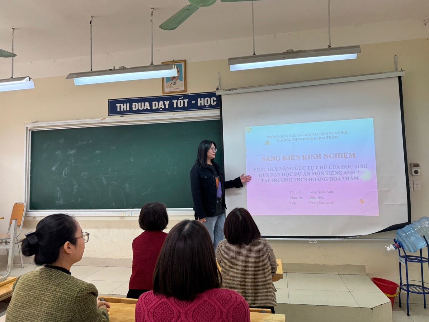 Phát huy năng lực tự chủ của học sinh qua dạy học dự án môn Tiếng Anh 7 tại trường THCS Hoàng Hoa Thám
