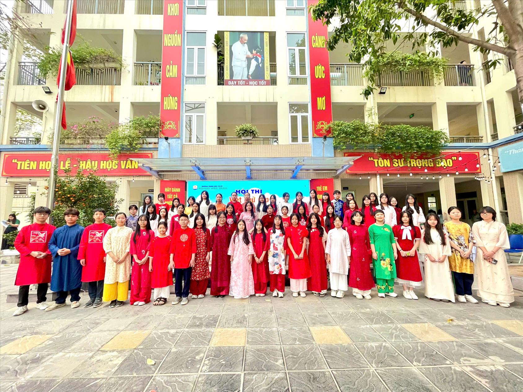 Lớp 8A1 tỏa sáng tại Hội thi Viết chữ đẹp mùa thứ Hai