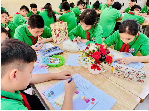 Hành trình lan tỏa văn hóa đọc trong tập thể lớp 7A7 – Trường THCS Hoàng Hoa Thám.