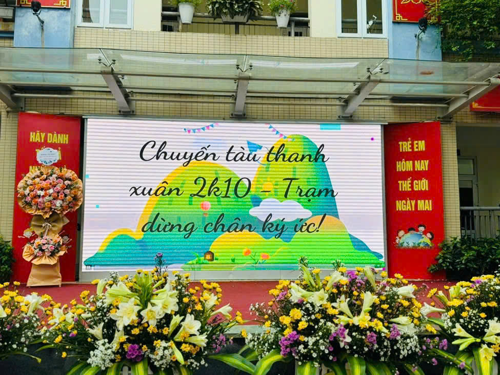 Trường THCS Hoàng Hoa Thám tổ chức Lễ chia tay học sinh lớp 9 niên khóa 2021-2025