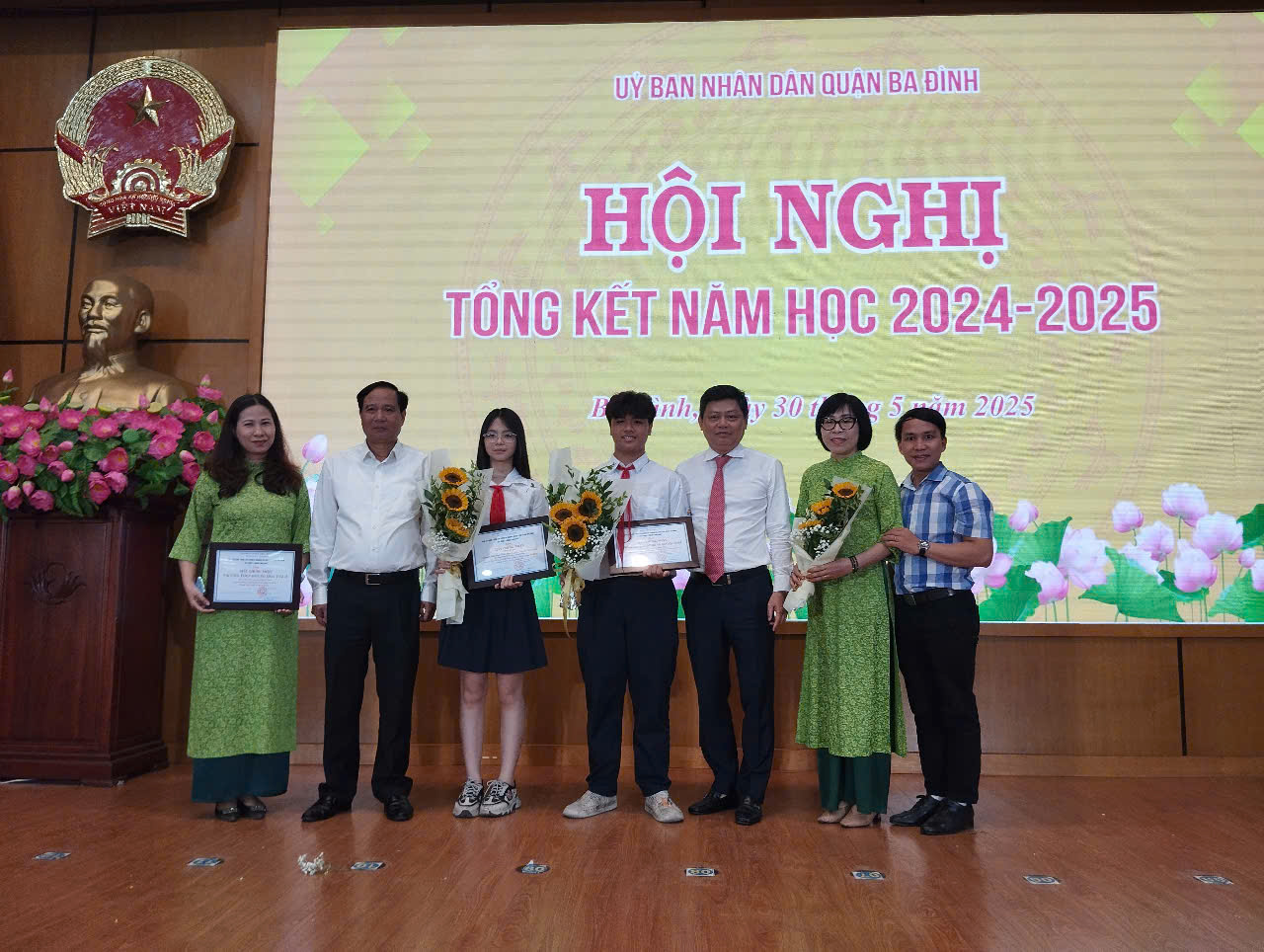 Trường THCS Hoàng Hoa Thám ghi dấu ấn tại cuộc thi “Review – Ba Đình trạm tinh hoa”