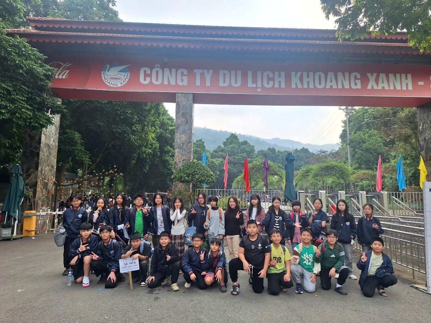 Chuyến thăm quan đầu tiên – những bước chân gắn kết của tập thể lớp 6A5 chúng mình