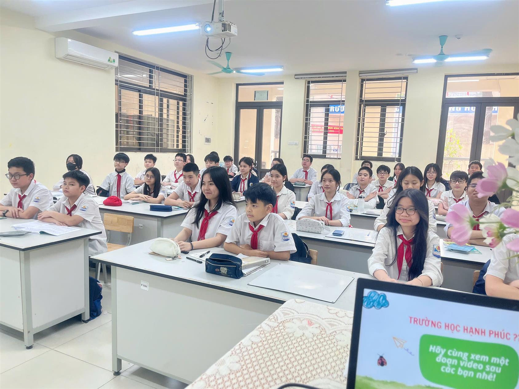 Lớp 8A4 - Gieo mầm hạnh phúc từ tiết sinh hoạt lớp với chủ đề “Trường học hạnh phúc”