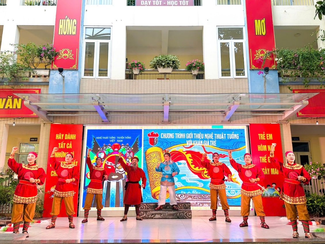 https://c2hoanghoatham.badinh.edu.vn/UploadFinder/images/2024/11/29/29112024172223_9.png