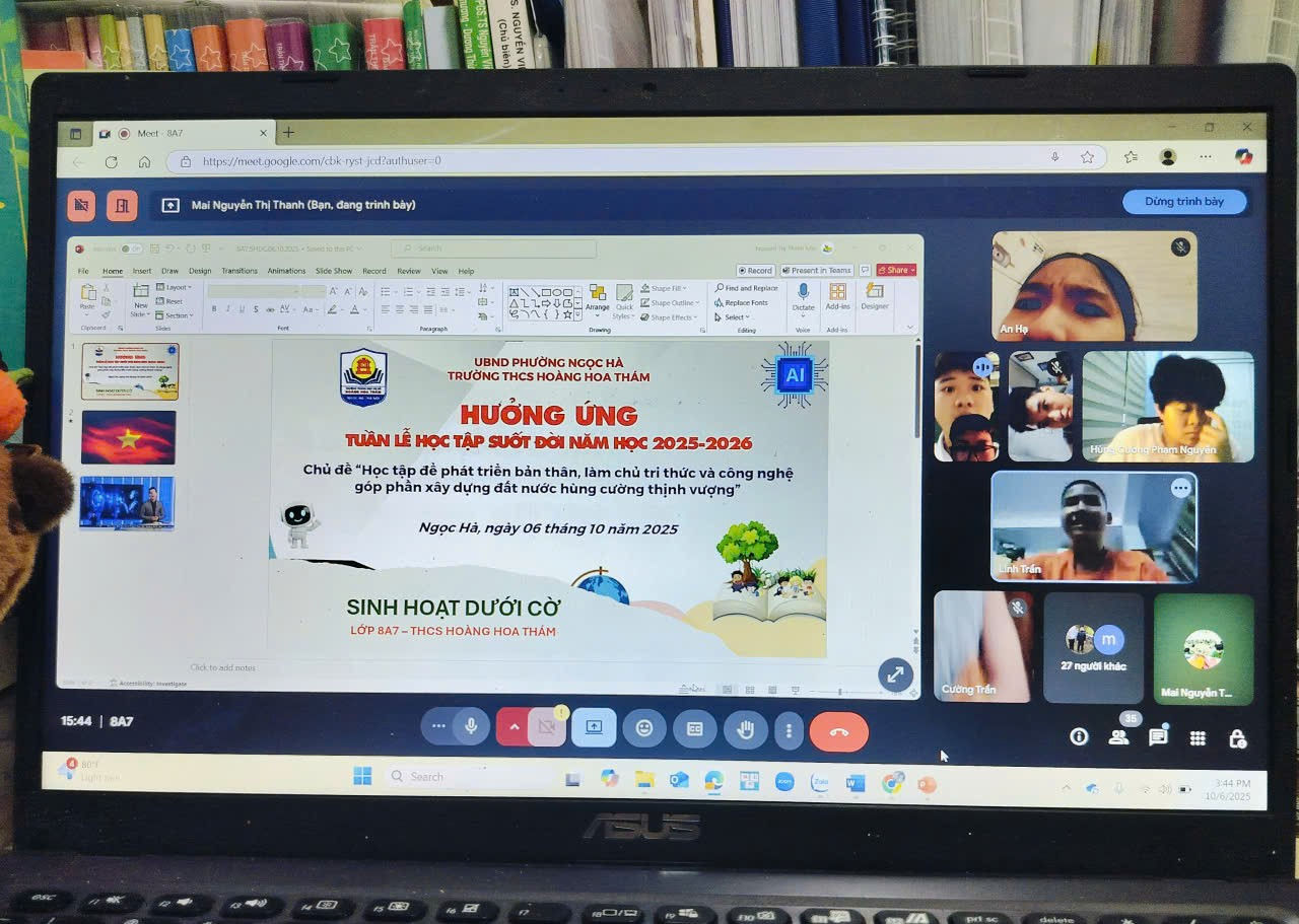 A computer screen with a group of people on it
Description automatically generated