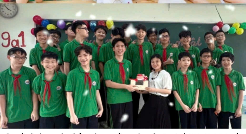 A group of people in green shirts

Description automatically generated