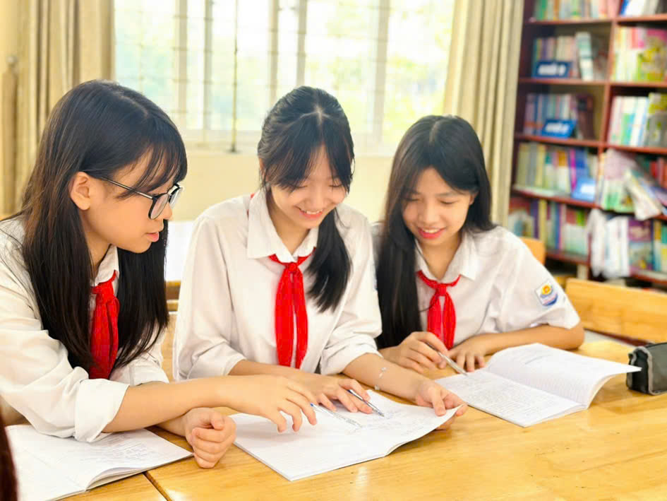 Lớp 9A1 đạt thành tích rực rỡ trong kì thi Học sinh giỏi các môn văn hóa cấp Quận.