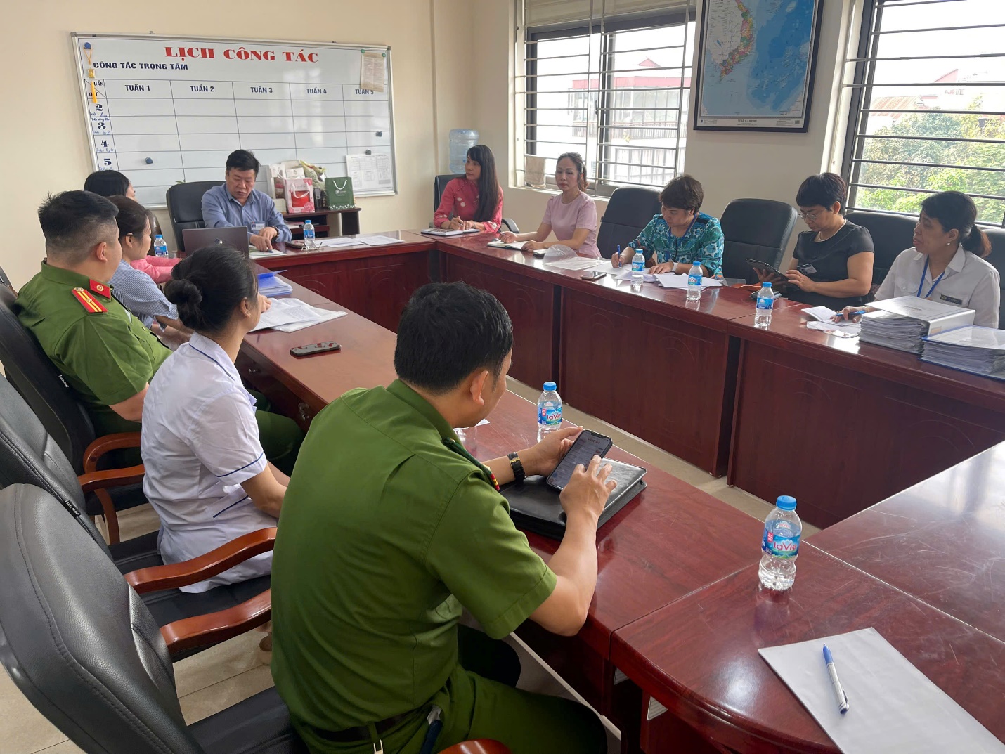 C:\Users\Admin\Desktop\Ảnh 1\z7711574852966_728725d860859832751769bbbeb4a61d.jpg