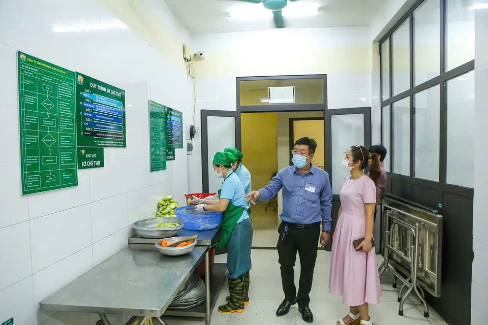 C:\Users\Admin\Desktop\Ảnh 1\z7711574020681_72155c8273141f70b3615579af961111.jpg