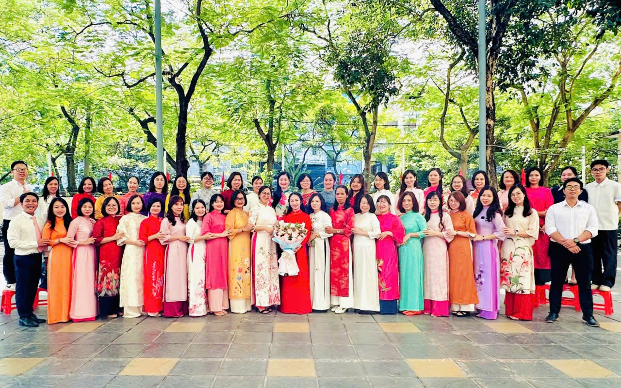 A group of women in colorful dressesDescription automatically generated